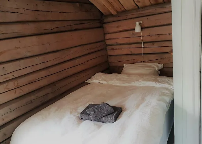 Bakarstuo, Utpa Neset Vakantiehuis Trofors